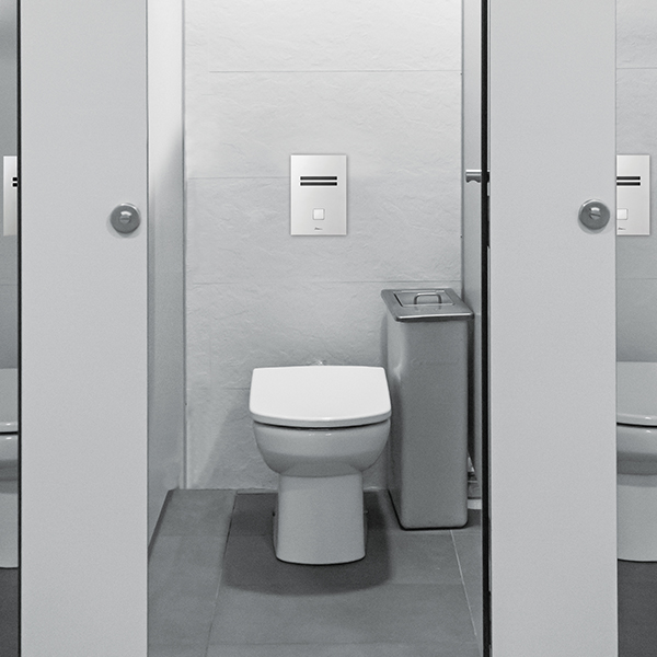 Touch free electronic flush valve for water closet - Nara 3002 on-site - Automatic Flush Valve